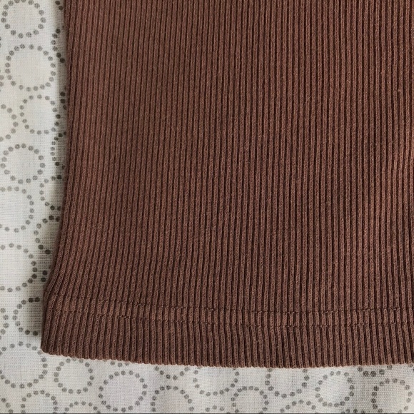 Brandy Melville Brown Zelly Top - Picture 3 of 4